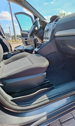 Opel Zafira cena 16500 przebieg: 259000, rok produkcji 2009 z Toruń małe 742